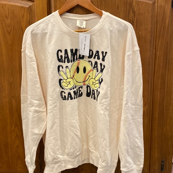 NWT Comfort Colors Game Day Softball Sweatshirt size large - Picture 2 of 3